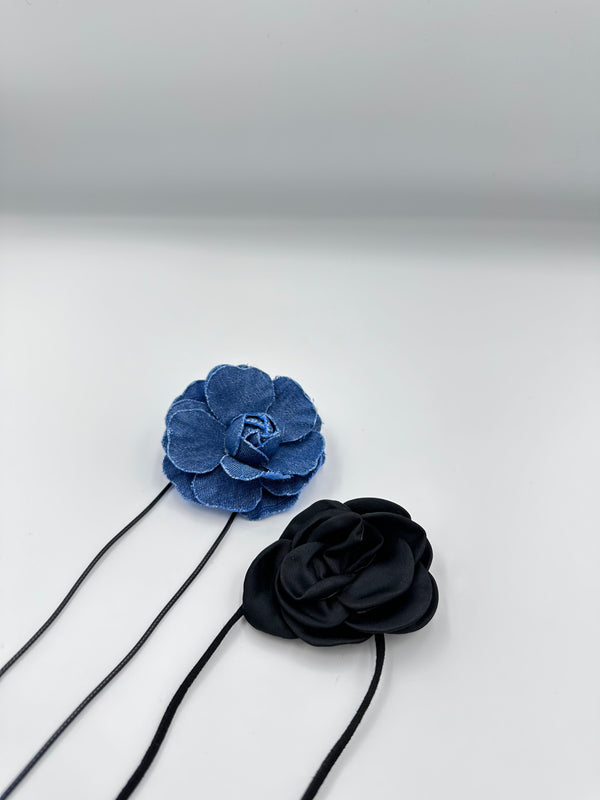 FLOWER CHOKER